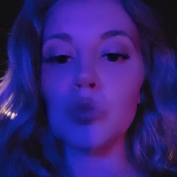 Meet THE Posher - Picture 5 of 5